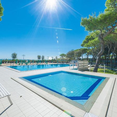Park Residence Immobiliare Pacella Лидо-ди-Езоло Экстерьер фото